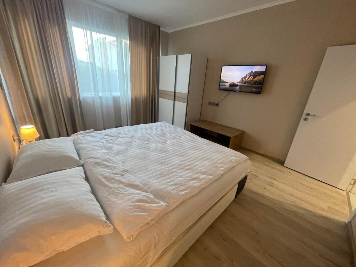 City Center Apartment 2 Варна Экстерьер фото